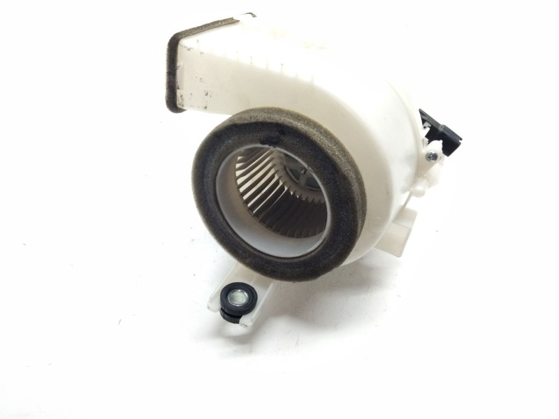 Recambio de motor refrigerador bateria para toyota auris (_e18_) 1.3 (nre180_) referencia OEM IAM G923012010  