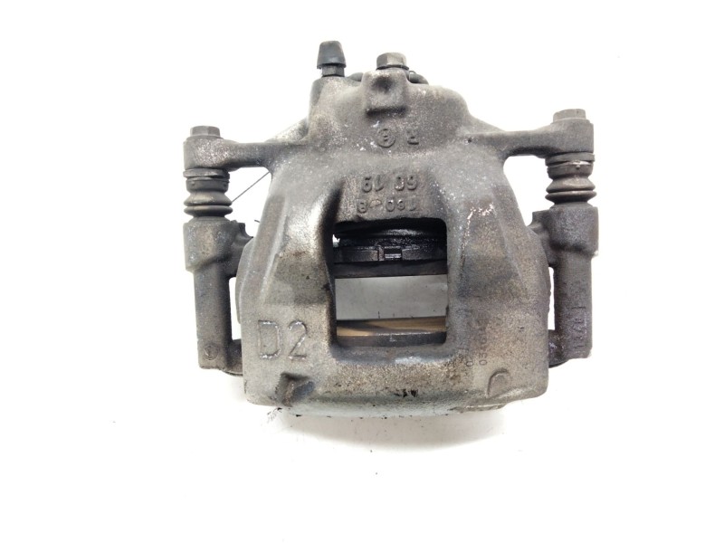 Recambio de pinza freno delantera derecha para toyota auris (_e18_) 1.3 (nre180_) referencia OEM IAM 701444  