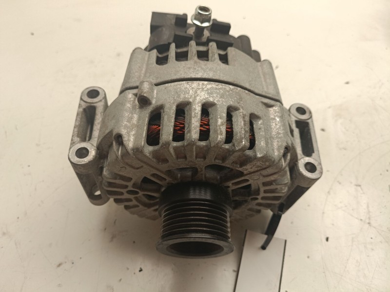 Recambio de alternador para mercedes-benz clase c (w205) c 220 bluetec / d (205.002, 205.004) referencia OEM IAM A0009062822  