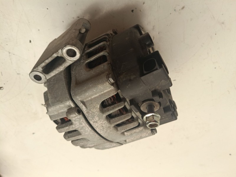 Recambio de alternador para mercedes-benz clase c (w205) c 220 bluetec / d (205.002, 205.004) referencia OEM IAM A0009062822  