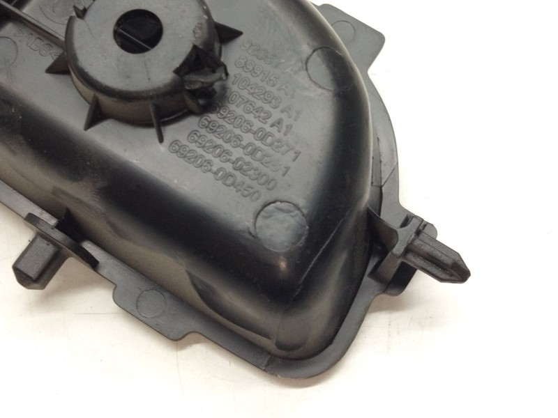 Recambio de maneta interior trasera izquierda para toyota auris (_e18_) 1.3 (nre180_) referencia OEM IAM 692060D271  
