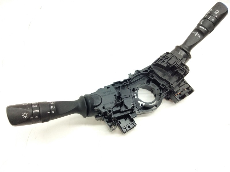 Recambio de mando limpia para toyota auris (_e18_) 1.3 (nre180_) referencia OEM IAM 0272017F852  