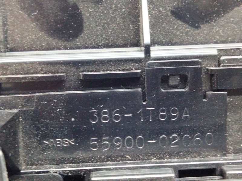 Recambio de mando climatizador para toyota auris (_e18_) 1.3 (nre180_) referencia OEM IAM 5590002060  