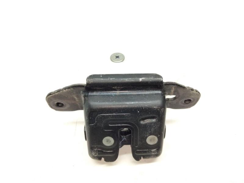 Recambio de cerradura maletero / porton para toyota auris (_e18_) 1.3 (nre180_) referencia OEM IAM   