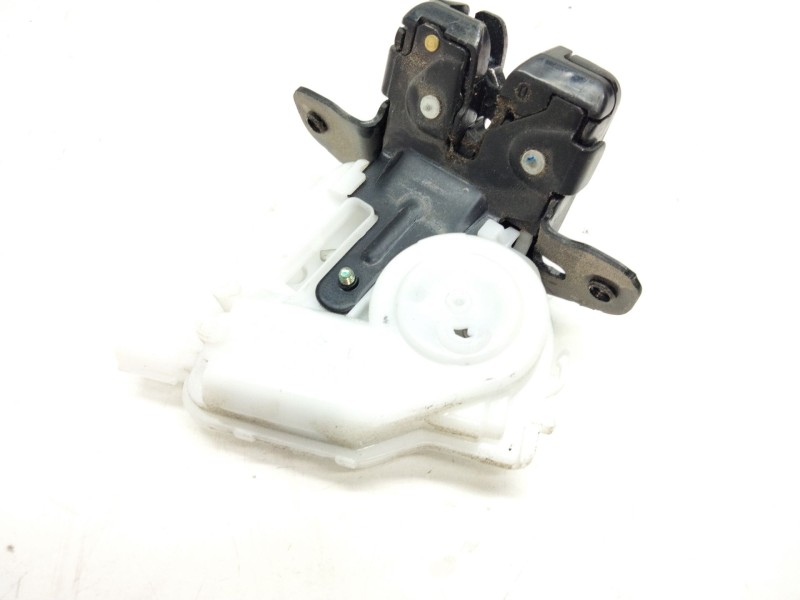 Recambio de cerradura maletero / porton para toyota auris (_e18_) 1.3 (nre180_) referencia OEM IAM   