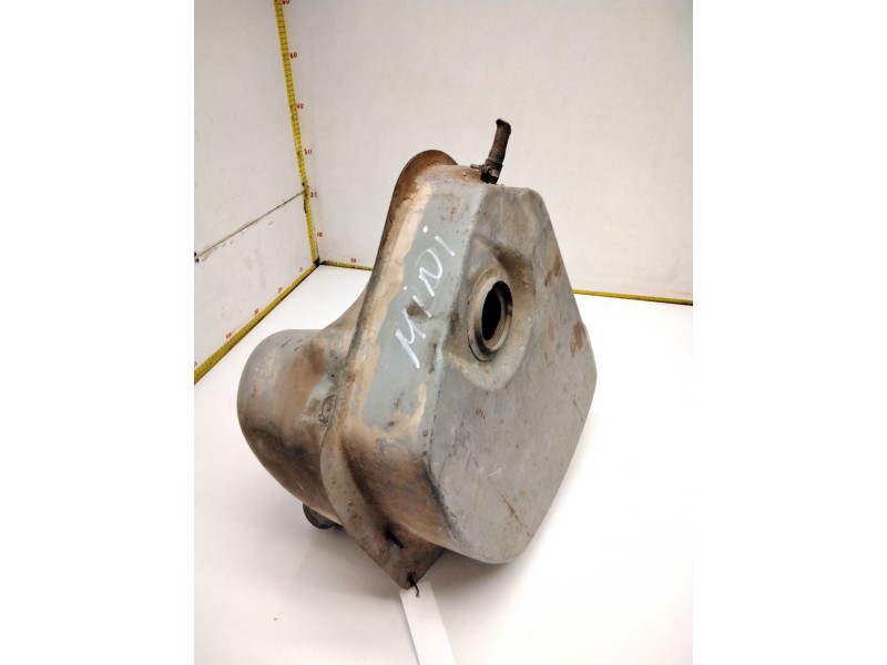 Recambio de deposito combustible para mini mini (r50, r53) cooper s referencia OEM IAM MINICLASICO LADO IZQUIERDO DEPOSITO 34L