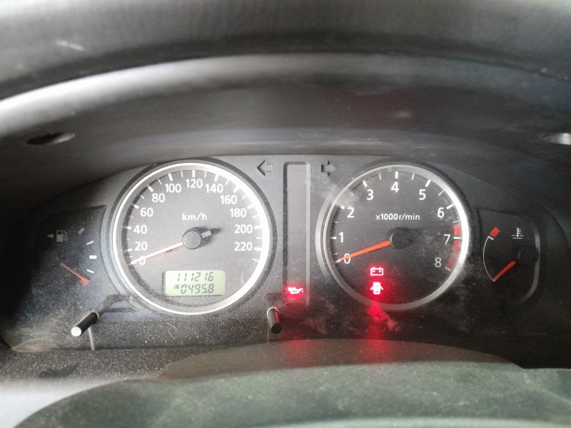 nissan almera ii (n16) del año 2013