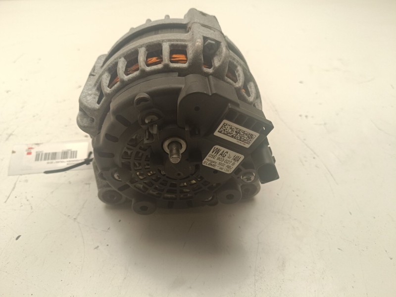Recambio de alternador para volkswagen tiguan referencia OEM IAM 05E903027B  