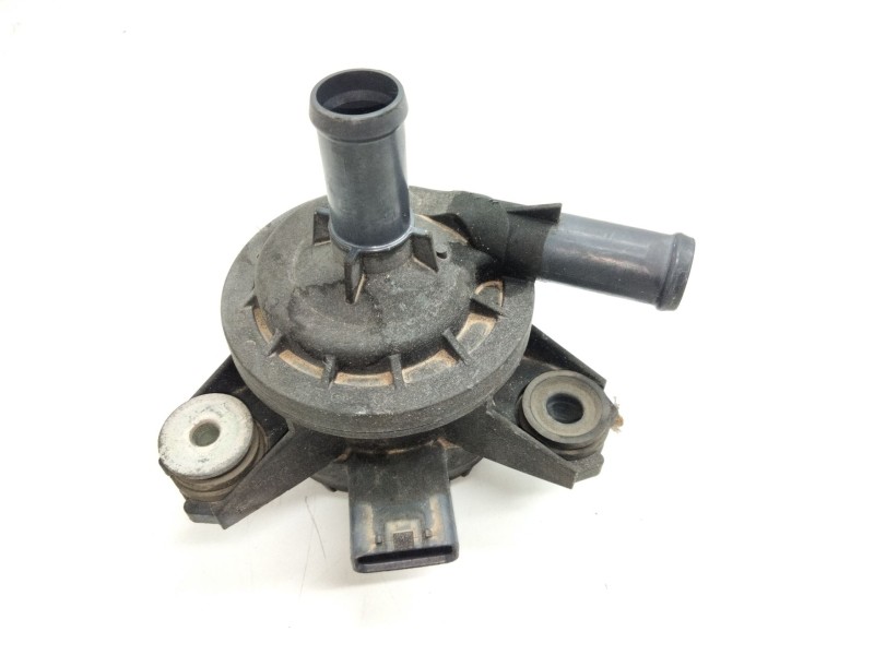 Recambio de bomba agua electrica para toyota auris touring sports (e18) hybrid active referencia OEM IAM 0904052010  