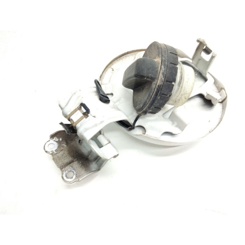 Recambio de tapa exterior combustible para toyota auris touring sports (e18) hybrid active referencia OEM IAM   