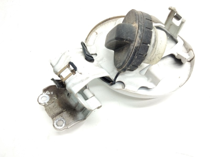 Recambio de tapa exterior combustible para toyota auris touring sports (e18) hybrid active referencia OEM IAM   