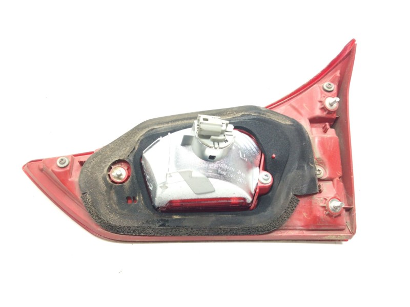 Recambio de piloto trasero izquierdo porton para toyota auris touring sports (e18) hybrid active referencia OEM IAM   