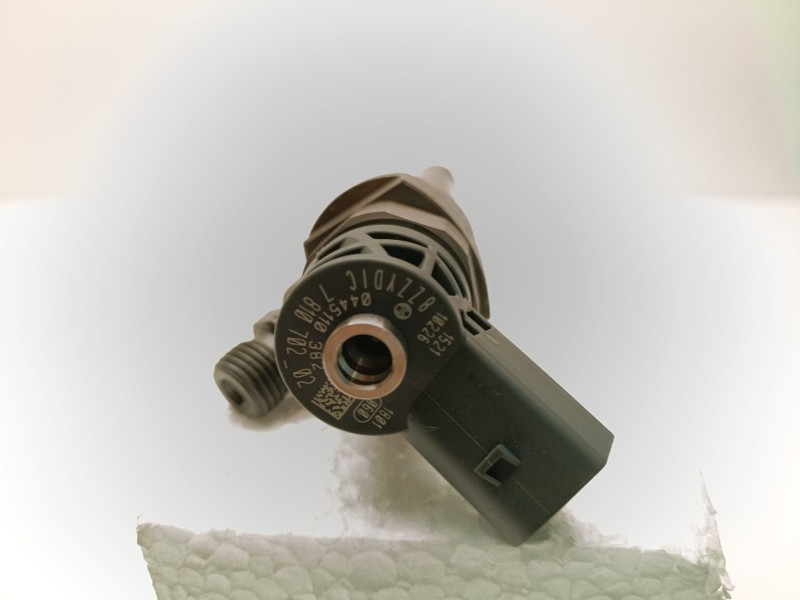 Recambio de inyector para bmw serie 5 touring (f11) referencia OEM IAM 0445110382  