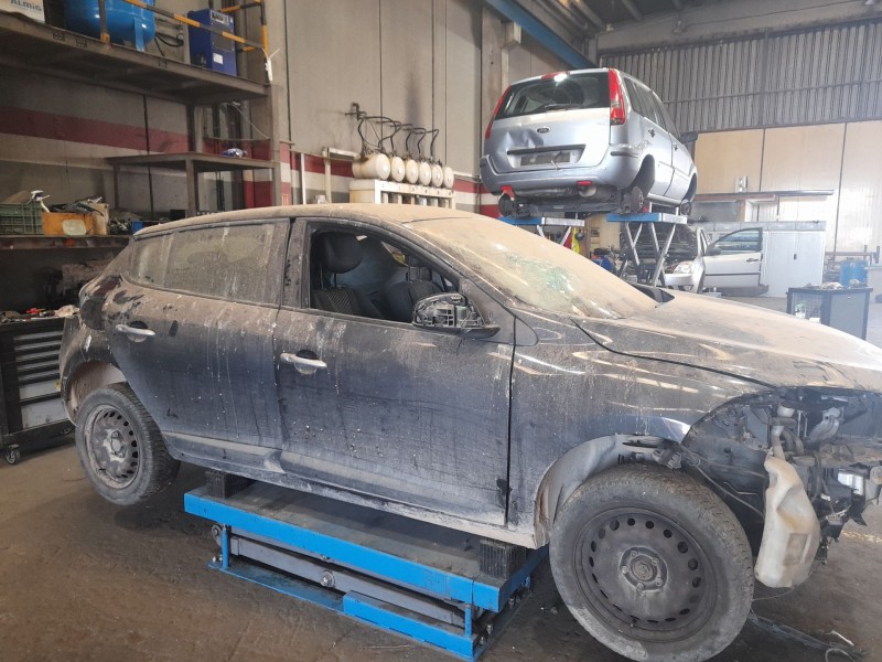 renault megane iii fastback (bz0/1_, b3_) del año 2010