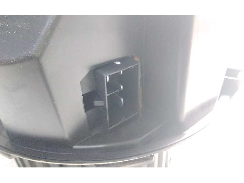 Recambio de motor calefaccion para volkswagen golf v berlina (1k1) 1.6 16v fsi referencia OEM IAM F983228M  