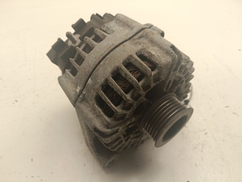 Recambio de alternador para bmw 1 coupé (e82) 120 d referencia OEM IAM 7802261AI05  
