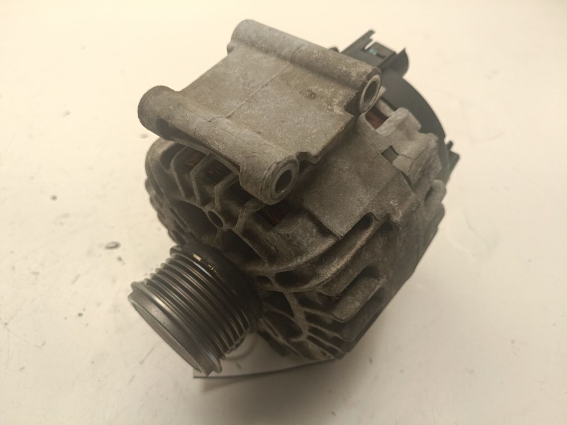 Recambio de alternador para audi q3 (8ub, 8ug) 2.0 tfsi quattro referencia OEM IAM 06J903023R  