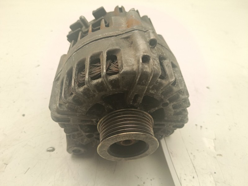 Recambio de alternador para bmw 1 (f20) 120 d referencia OEM IAM 7802261AI03  