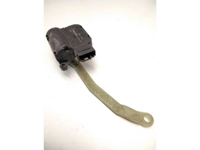 Recambio de motor trampillas para audi a3 (8p) referencia OEM IAM 0132801340  983384KD