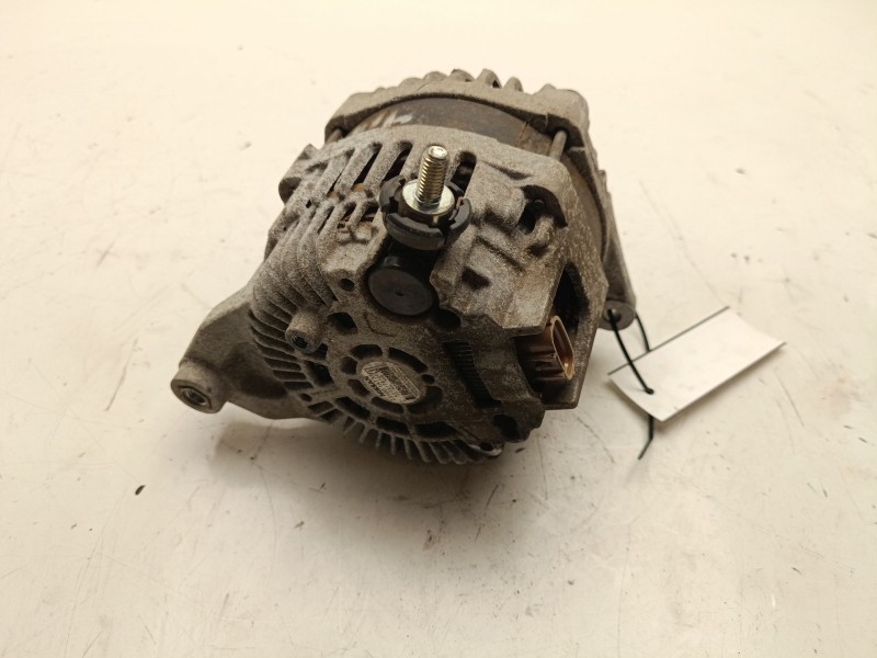 Recambio de alternador para nissan navara np300 (d40) 2.5 dci referencia OEM IAM 231001AT3A  