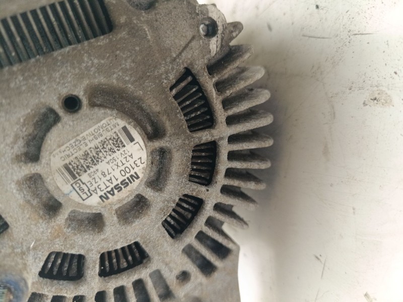 Recambio de alternador para nissan navara np300 (d40) 2.5 dci referencia OEM IAM 231001AT3A  