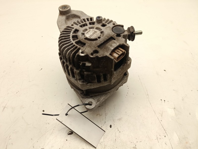 Recambio de alternador para nissan navara np300 (d40) 2.5 dci referencia OEM IAM 231001AT3A  
