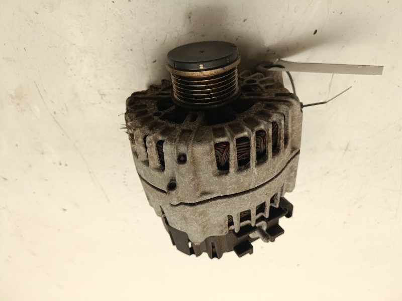 Recambio de alternador para bmw 1 (f20) 118 d referencia OEM IAM 8519890AI01  