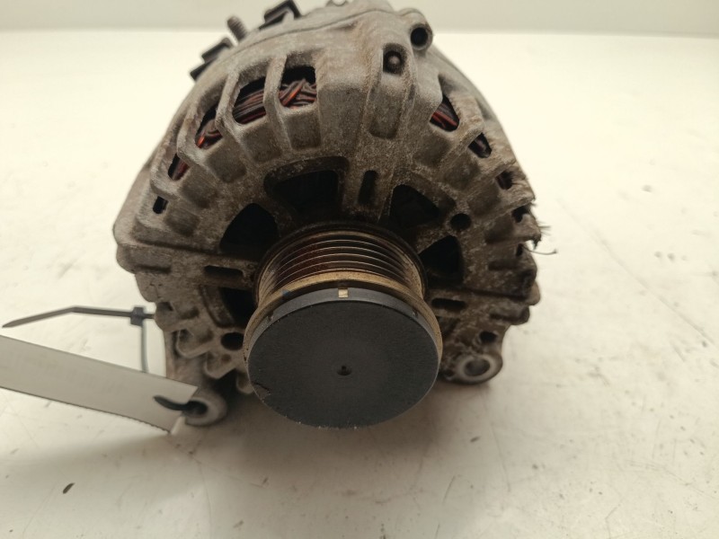 Recambio de alternador para bmw 1 (f20) 118 d referencia OEM IAM 8519890AI01  