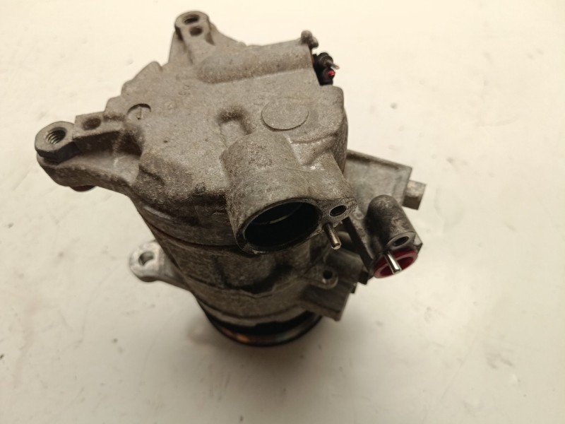 Recambio de compresor aire acondicionado para bmw 1 (f20) 118 d referencia OEM IAM 64529223694  