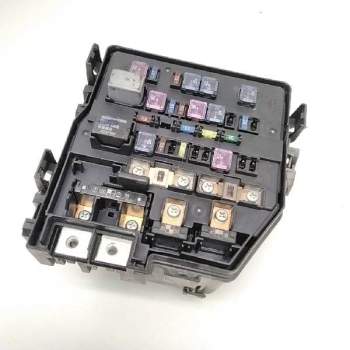 CAJA FUSIBLES 0135410704170141 115684