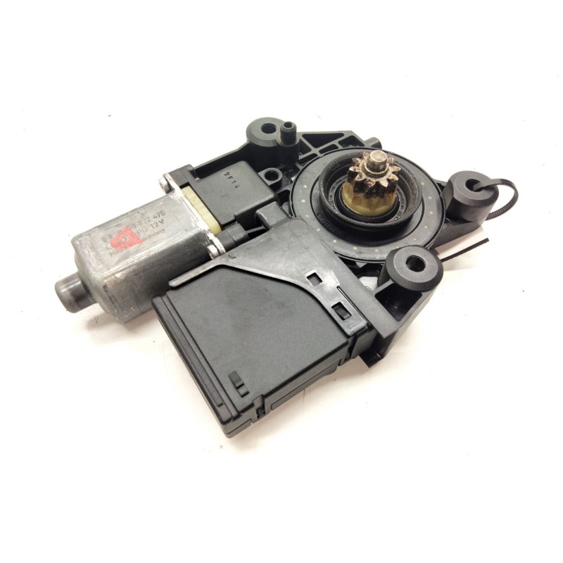 Recambio de motor elevalunas delantero derecho para renault megane iii fastback (bz0/1_, b3_) 1.5 dci referencia OEM IAM 8073000