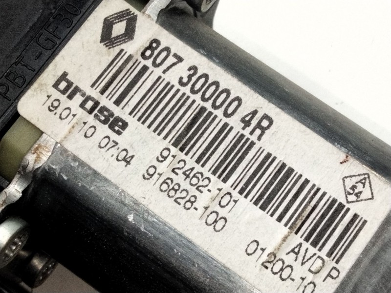 Recambio de motor elevalunas delantero derecho para renault megane iii fastback (bz0/1_, b3_) 1.5 dci referencia OEM IAM 8073000