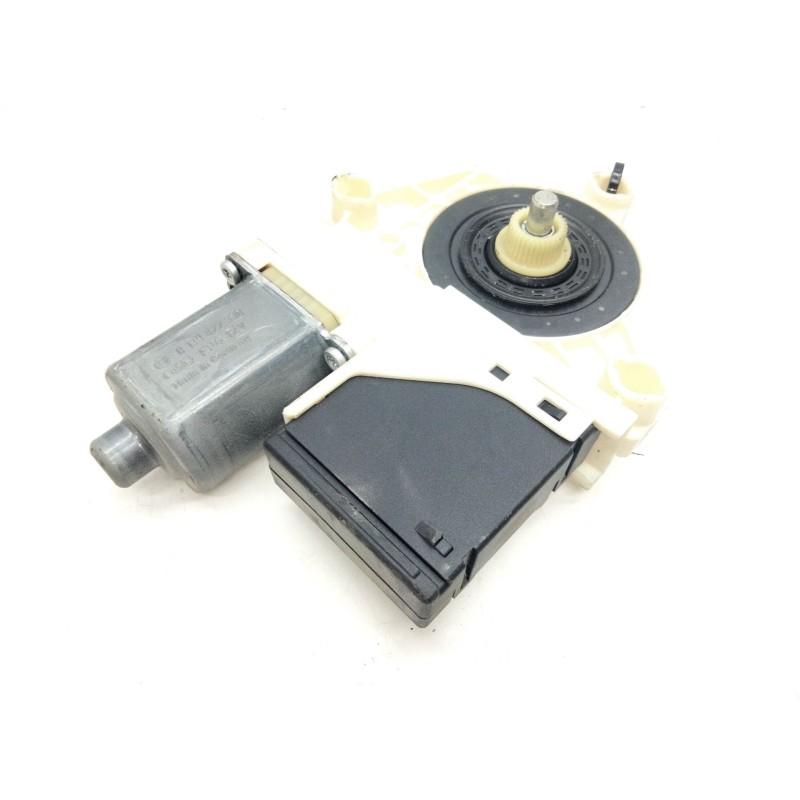 Recambio de motor limpia trasero izquierdo para renault megane iii fastback (bz0/1_, b3_) 1.5 dci referencia OEM IAM 827310002R 