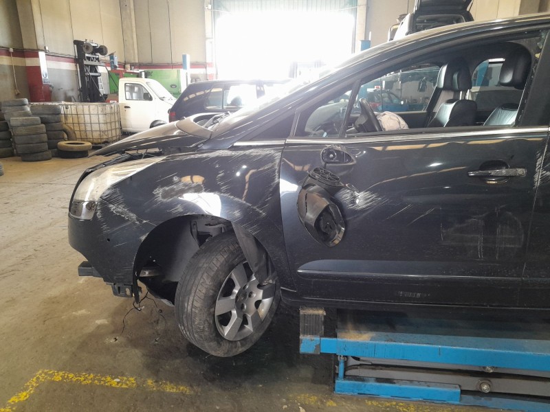 peugeot 5008 (0u_, 0e_) del año 2014