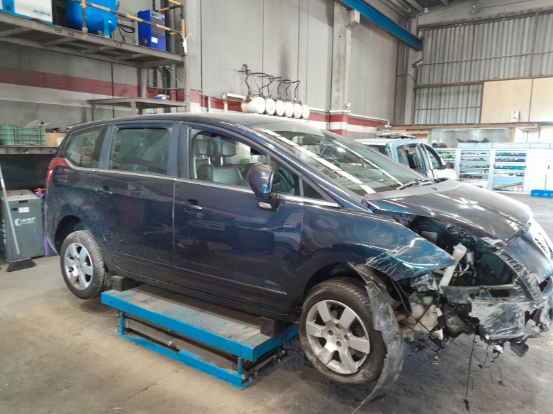 peugeot 5008 (0u_, 0e_) del año 2014