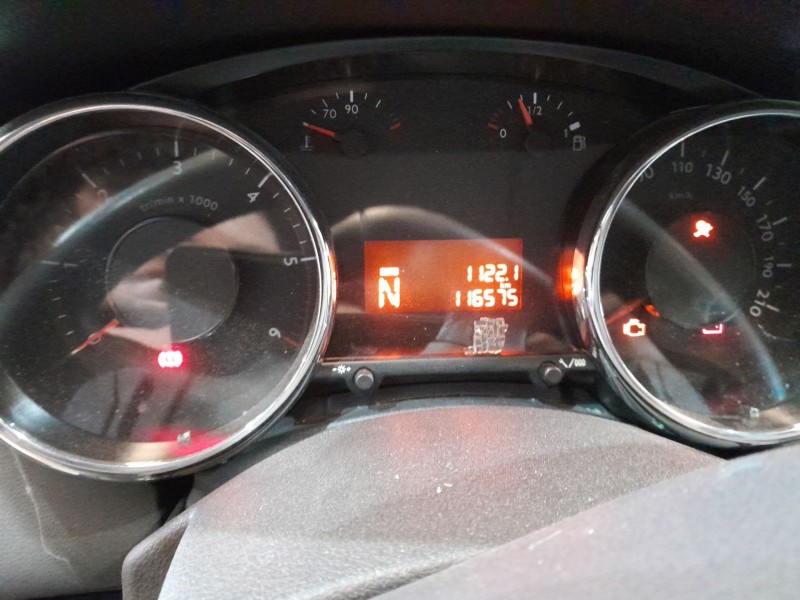 peugeot 5008 (0u_, 0e_) del año 2014