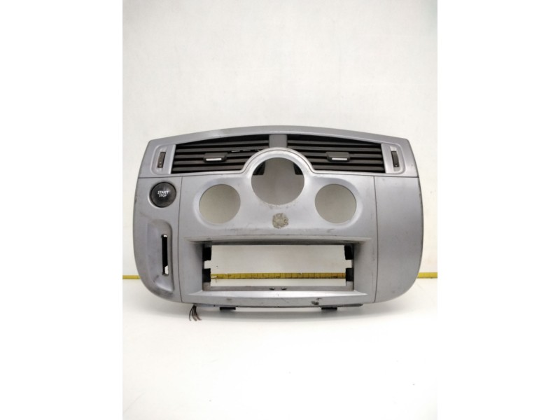 Recambio de consola central para renault scénic ii (jm0/1_) 1.9 dci referencia OEM IAM 8200140713  