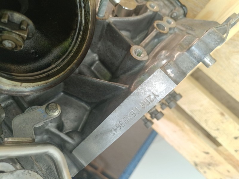 Recambio de motor completo para ford focus iv turnier (hp) 1.0 ecoboost referencia OEM IAM YZDA  