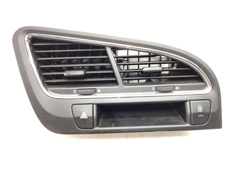 Recambio de rejilla aireadora para peugeot 5008 (0u_, 0e_) 1.6 hdi referencia OEM IAM   