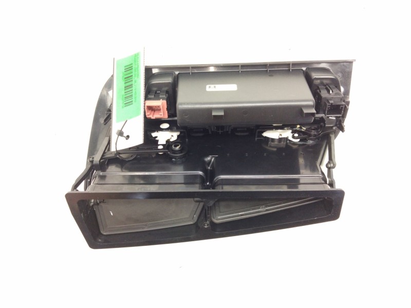 Recambio de rejilla aireadora para peugeot 5008 (0u_, 0e_) 1.6 hdi referencia OEM IAM   