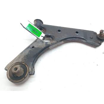 BRAZO SUSPENSION INFERIOR DELANTERO DERECHO 