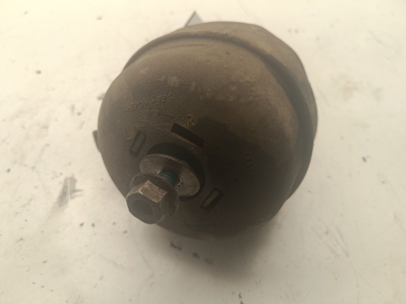 Recambio de soporte motor izquierdo inferior para audi a6 c6 (4f2) 2.7 tdi referencia OEM IAM 4F0199379BL  