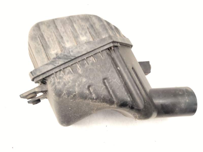 Recambio de caja filtro de aire para opel antara cosmo 4x4 referencia OEM IAM   
