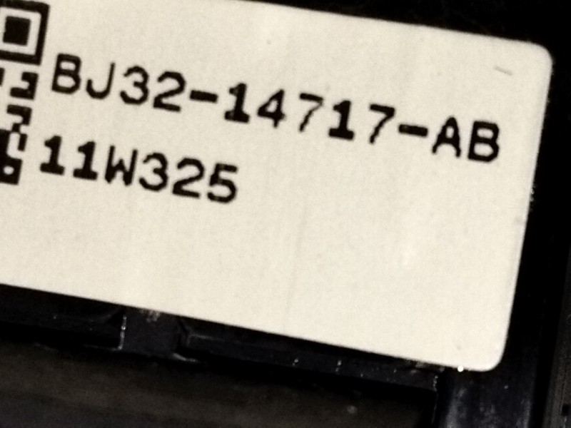 Recambio de mando elevalunas trasero izquierdo para land rover range rover evoque (l538) 2.2 d 4x4 referencia OEM IAM BJ3214717A