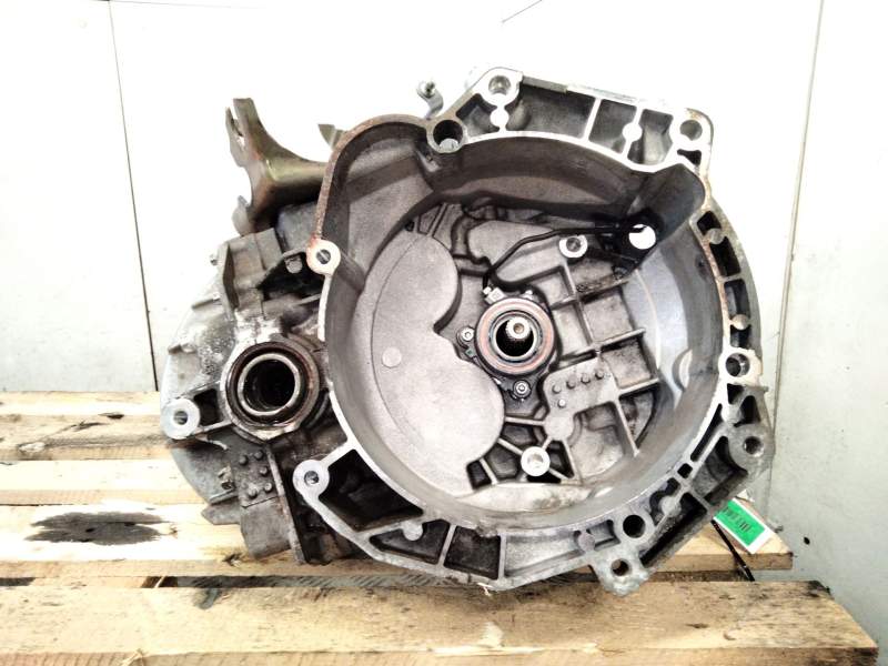 Recambio de caja cambios para opel corsa d selective referencia OEM IAM 55575539 BAC 