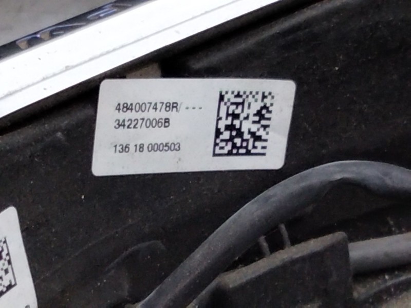 Recambio de volante para dacia dokker ambiance referencia OEM IAM 484007478R  