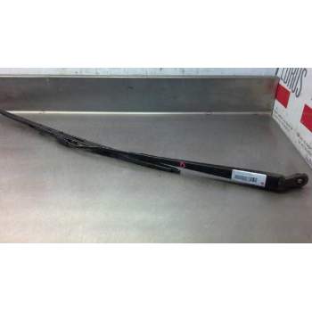 BRAZO LIMPIA DELANTERO DERECHO 