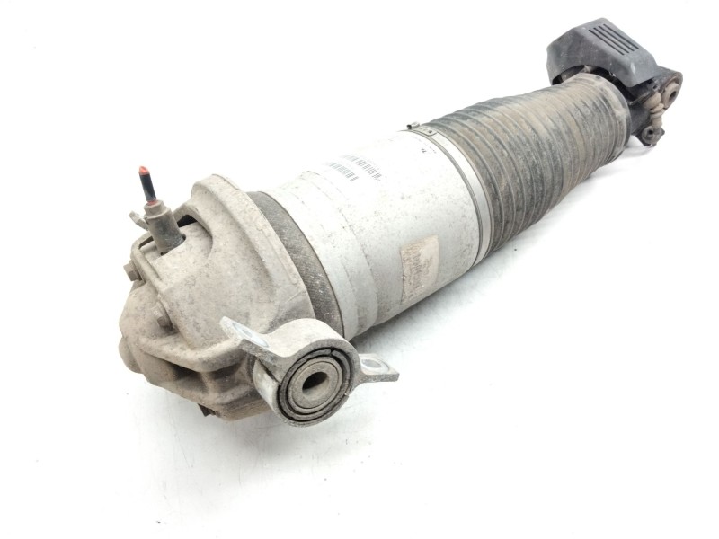 Recambio de amortiguador trasero izquierdo para volkswagen touareg (7la, 7l6, 7l7) 3.0 v6 tdi referencia OEM IAM 7L6616019D  
