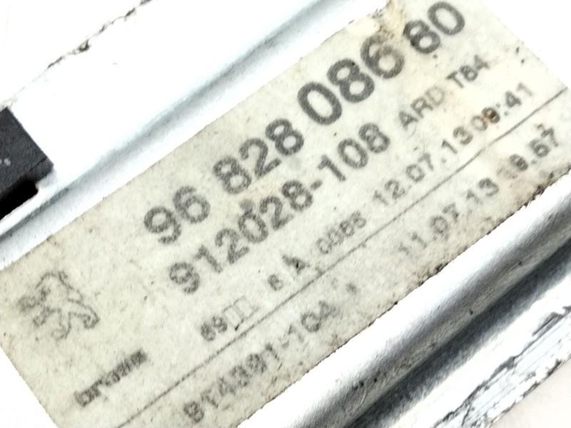 Recambio de elevalunas trasero derecho para peugeot 5008 (0u_, 0e_) 1.6 hdi referencia OEM IAM 9682808680  