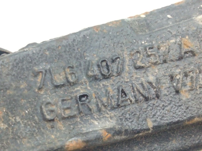 Recambio de mangueta delantera izquierda para volkswagen touareg (7la, 7l6, 7l7) 3.0 v6 tdi referencia OEM IAM 7L6407257A  